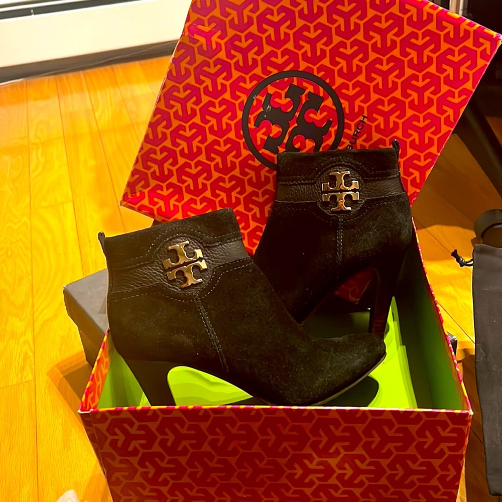 Tory Burch Alaina Booties size 7.5